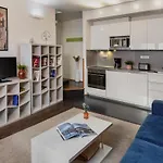 4 Arts Apartments By Adrez